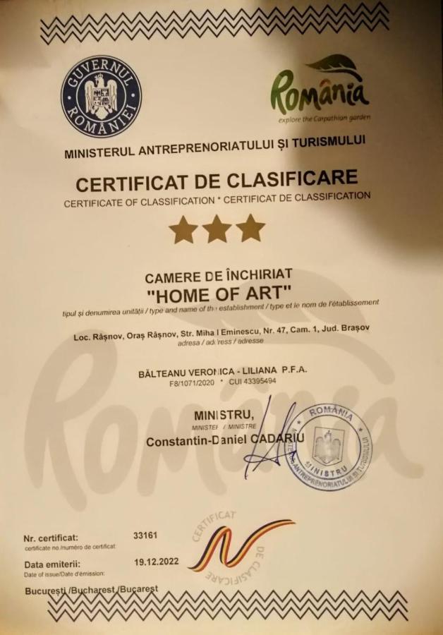 Home Of Art Rasnov Exterior foto